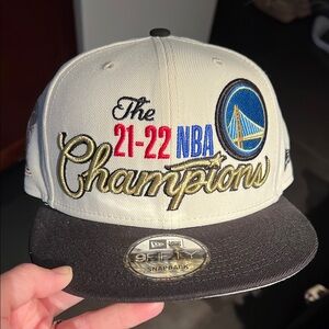 NEW Golden State Warriors New Era NBA 21-22 Champions Hat Cap